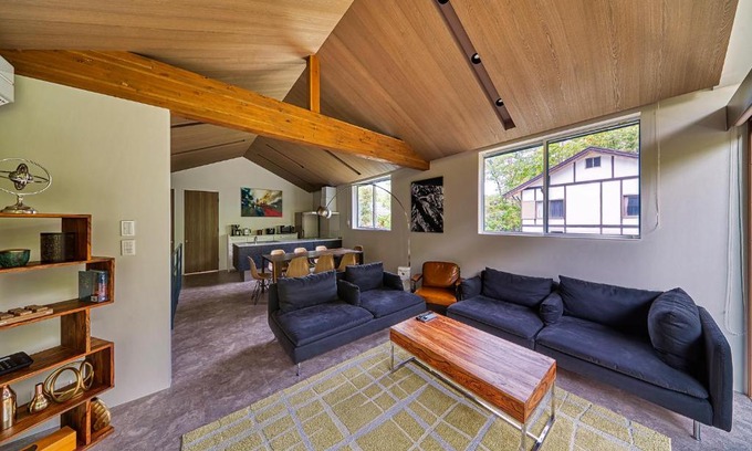 Echo Land Ski Chalet | Grey Wolf Chalet by Hakuba White Fox Company
