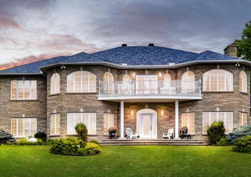 Golden Lake Resort | Greystone on Golden Lake