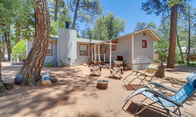Payson Cabin | Grill + Fire Pit: Payson Vacation Rental Cabin