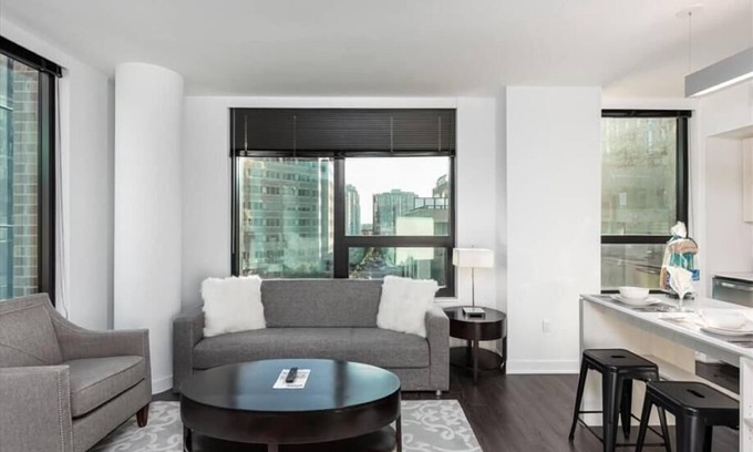 Reston Apartment | Grill, Sundeck &Terrace | Move-in Ready | nr Spring Hills