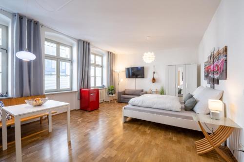 Wilsdruffer Vorstadt/Seevorstadt-West Apartment | Große Altstadtwohnung in TOP Lage Zentrum