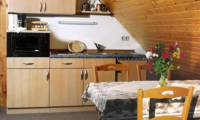 Rehefeld-Zaunhaus Apartment | Große Ferienwohnung im Wohnhaus - Gästehaus Ihle - Ferienwohnungen & Appartements