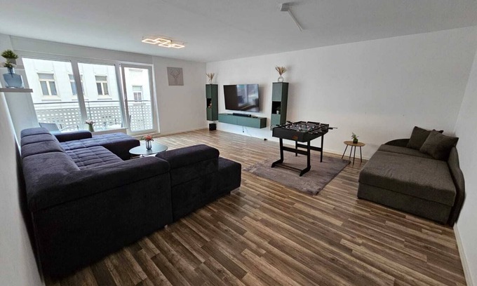 Altlindenau Apartment | Große Wohnung in Stadionnähe