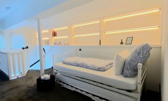 Sankt Johann in Tirol Apartment | Großzügige Ferienwohnung mit Galerie und Balkon