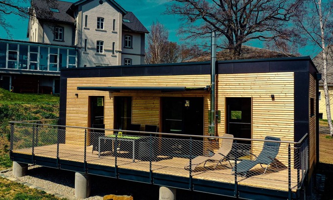 Bad Alexandersbad Apartment | Großzügiges Ferienhaus für bis zu Vier Personen mit Großer Sonnenterrasse