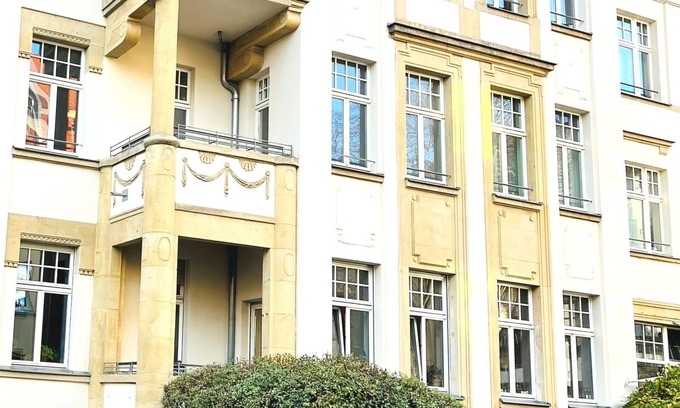 Lobervorstadt Apartment | Großzügiges Familien Apartment am Kressepark, Wohnen in Einer Gründerhaus Villa