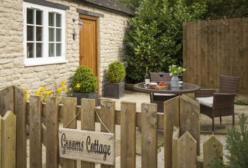 Kingham House | Grooms Cottage