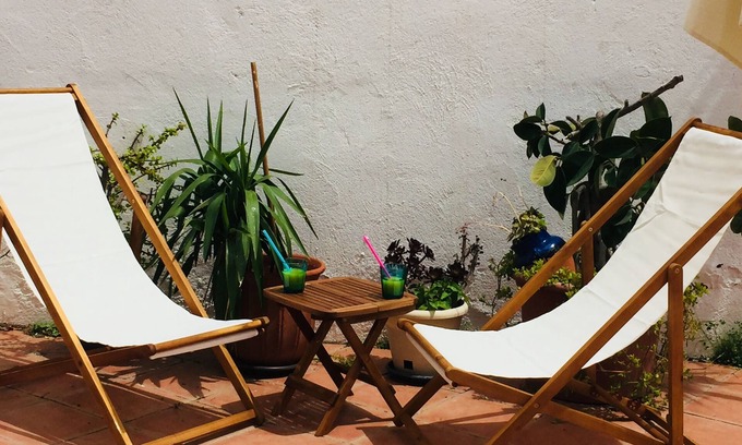 Castelldefels Apartment | Grosse Wohnung in Strandnähe mit Sonniger Terrasse