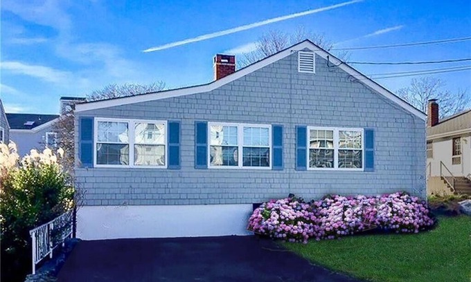 Groton Long Point House | Groton Long Point Beach House in a great location!