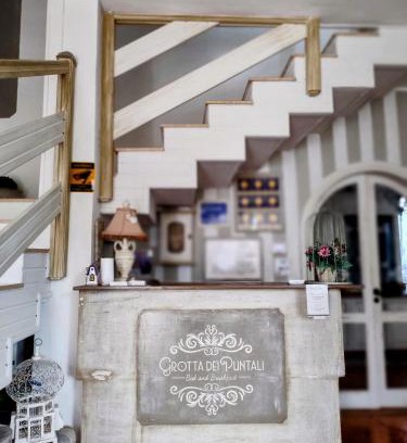 Carini Bed & Breakfast | Grotta dei Puntali B&B