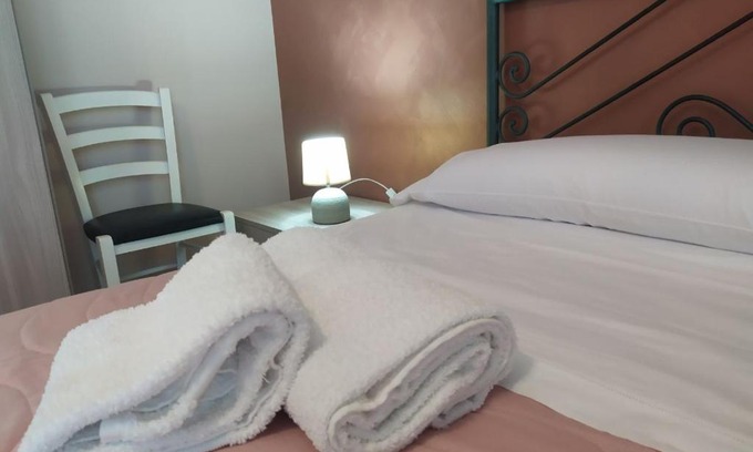 Pedara Bed & Breakfast | Grotta del Monaco