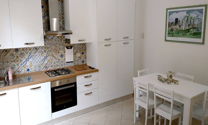 Grottammare Apartment | Grottammare mon amour - Lori - with private courtyard