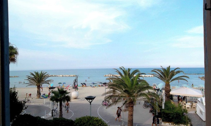 Grottammare Apartment | Grottammare mon amour - Marina Grande - first row by the sea