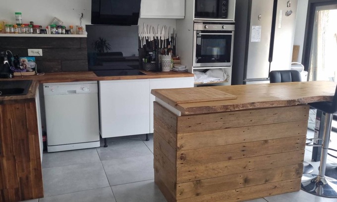 Restinclieres House | Ground-floor accommodation in a large house with private pool