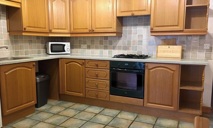 Bondgate Within Apartment | Ground floor apartment with one double and one twin.