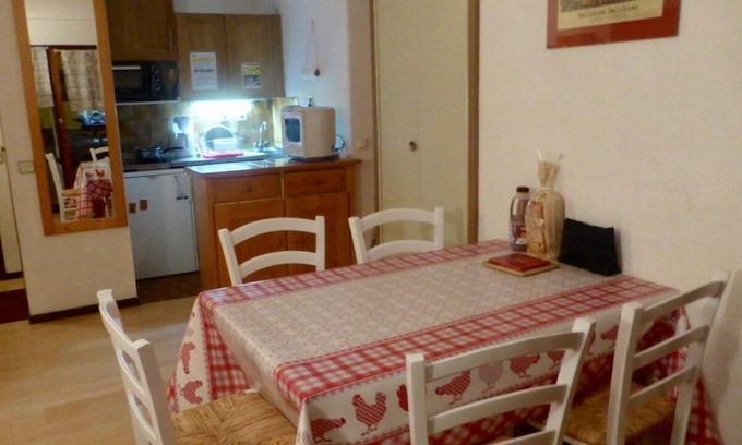 Valloire Apartment | Ground floor, balcony, parking, tv, ski locker, 32m², Valloire