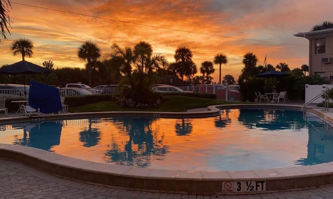 St. Pete Beach Condo | Ground Floor Poolside Condo St. Pete Beach - 2021's Top Beach in USA
