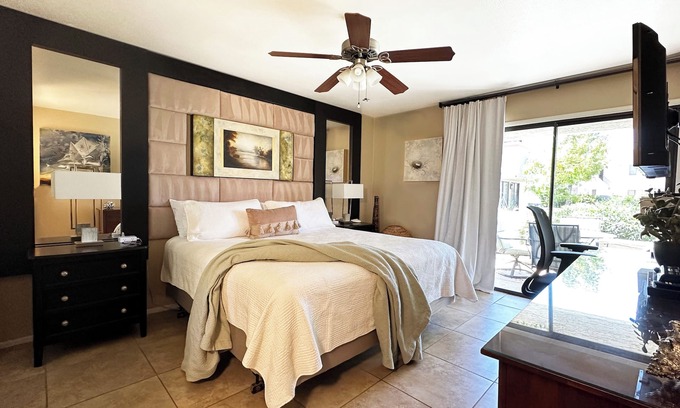 South Scottsdale Condo | Ground Floor : Private Garage : Big Patio : 2 Work Desksn: Heated Pool : Dogs
