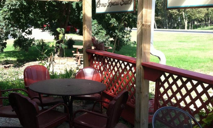 Pepin House | Group comfort and style on the Great River Highway of Western Wisconsin