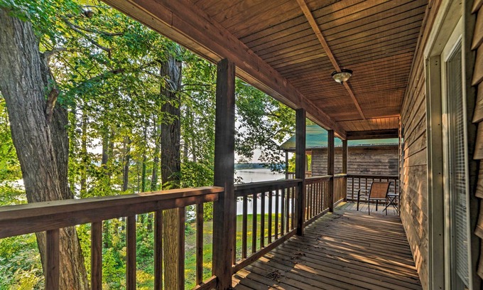Springville Cabin | Group-Friendly Cabin on Kentucky Lake!
