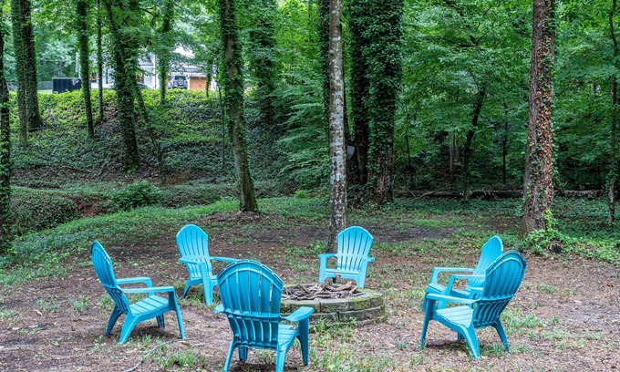 Alpharetta House | Group Stay near DT Alpharetta! Sleep 14, King Beds