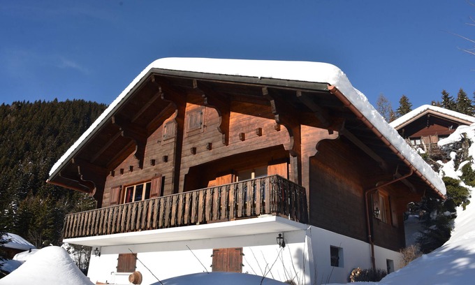 Alpe des Chaux Ski Chalet | Gryon Villars: Pretty wooden chalet, 4 people, magnificent view, quiet area