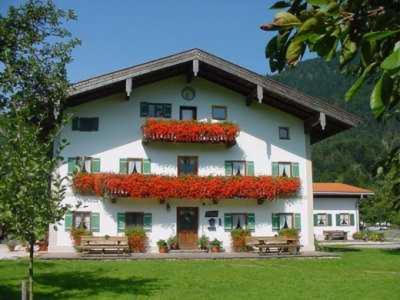 Schleching House | Gschwendtner-Hof Ferienhof mit Wildgehege