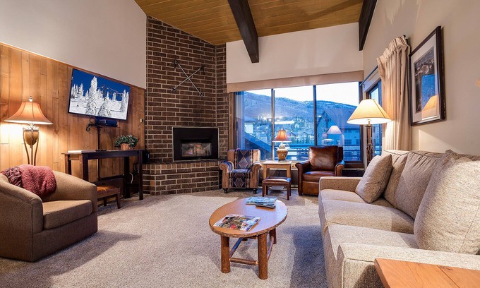 Steamboat Springs Condo | GSQ34 | Private Deck | Above Steamboat Square | Free City Bus
