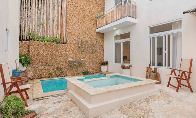 Ciudad Nueva Apartment | Guacanagarix 2-bdrm apt with ensuite baths, fully equipped kitchen and charm.