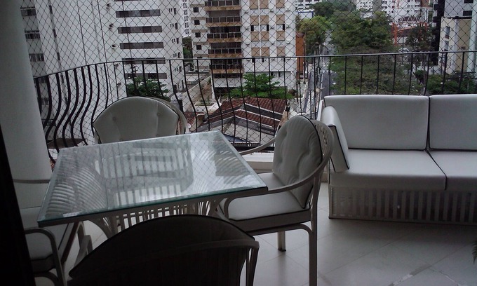 Centro Apartment | Guarujá-Pitangueiras apartment near the sea, one per floor, terraces, 140m², 2 parking spaces