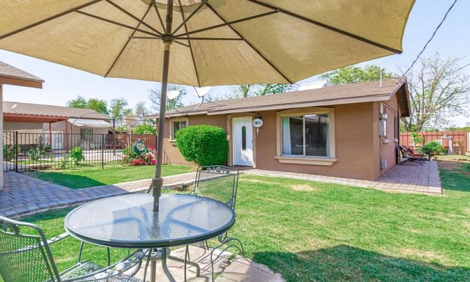 South Mountain House | Guest casita on ranch near downtown Phoenix