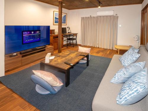 Fujuoka Cho Apartment | Guest House -海-