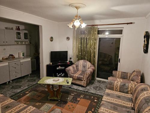 Permet Apartment | Guest House Bendo