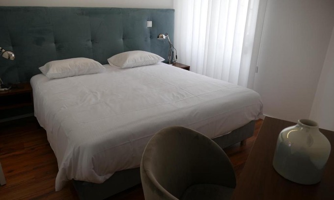 Leiria Bed & Breakfast | Guest House Eça - Centro Histórico Leiria