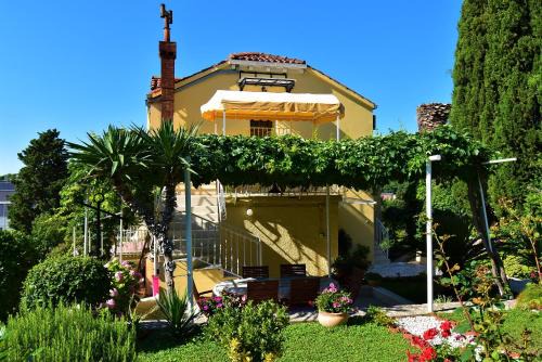 Srebreno House | Guest House Kanjuo
