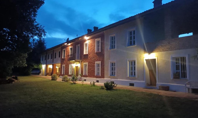 Tigliole Apartment | Guest House La Carolina