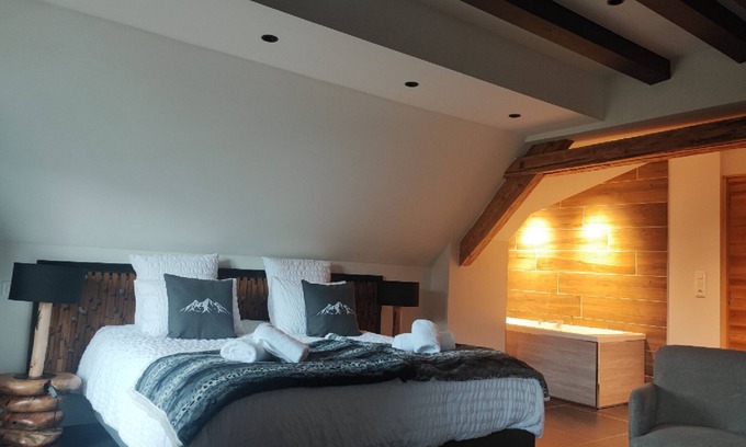 Metabief House | Guest house located in the heart of the village of Métabief, fully equipped luxu