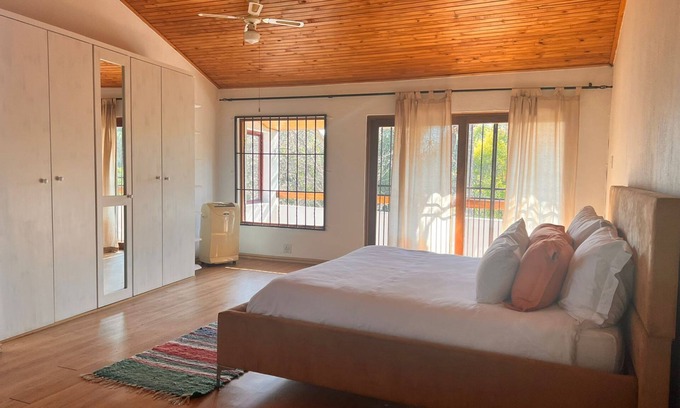 Greater Johannesburg Metropolitan Area House | Guest House Oaktree