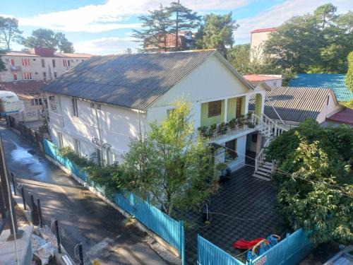 Magnetiti House | Guest house on Devyatnadtsataya