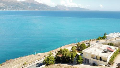 Himare House | Guest House Suga 1