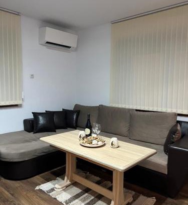 Devin Apartment | Guest House Tanevi