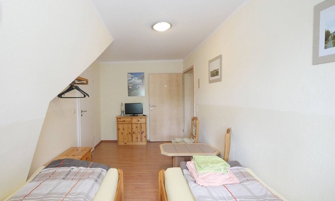 Melchow Apartment | Guest room 3 with shared kitchen for 2 persons
