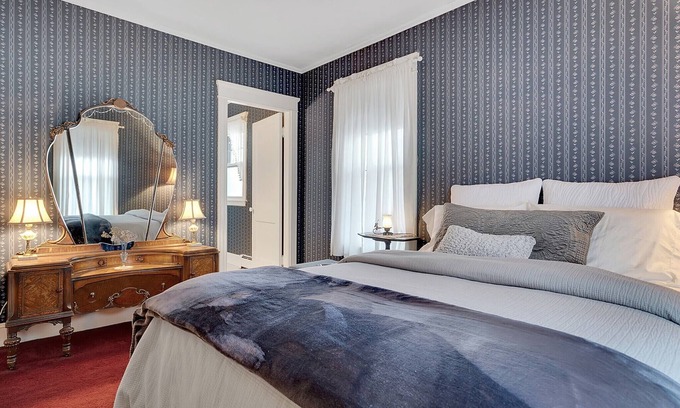 Freeport Bed & Breakfast | Guest room with private bath and gourmet breakfast served daily
