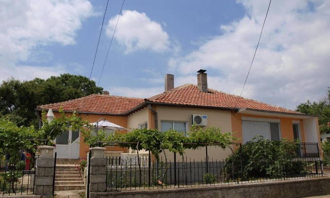 Shabla House | Guest Rooms Kamberovi