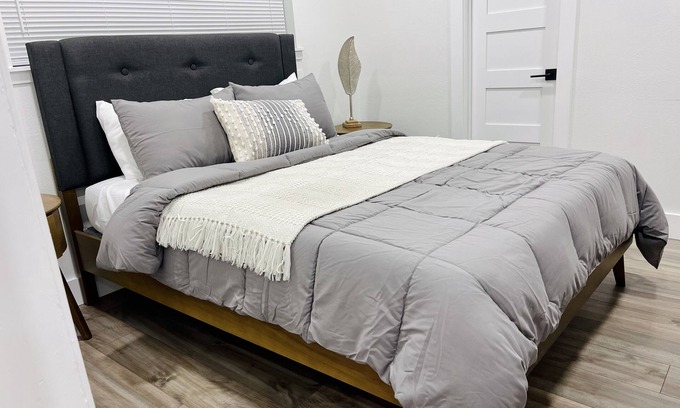 Huntsville Apartment | Guest Studio - Blocks from SHSU!