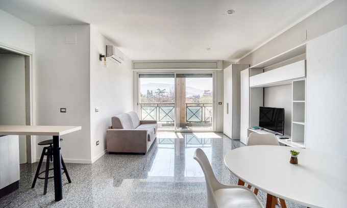 Foligno Apartment | GuestHost - Casa Frida, apartement with balcony