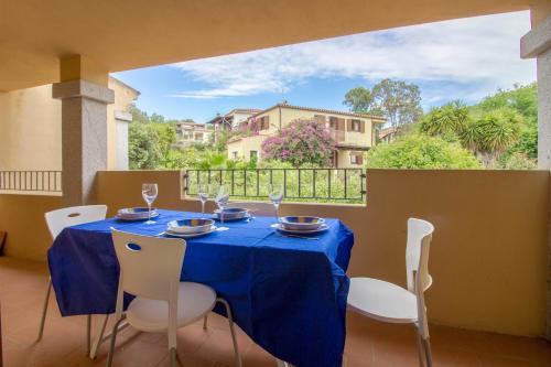 San Pantaleo Apartment | GuestHost - Comfy Apartment X3 with Terrace