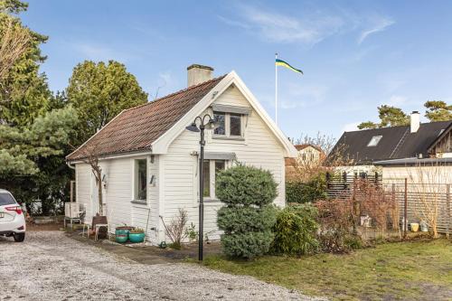 Hollviken House | Guesthouse close to the beaches in Höllviken