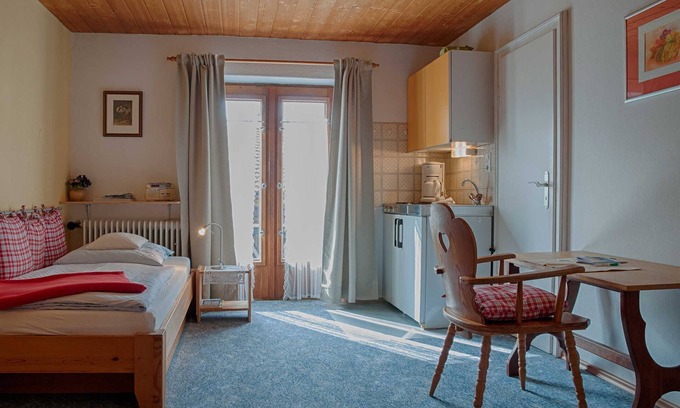 Tegernsee Apartment | Guesthouse Max-Josef - One-room apartment