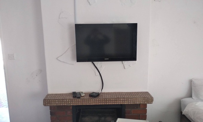 Gaborone House | Guesthouse near The National Museum, Stadium, University, Mall and Embassies